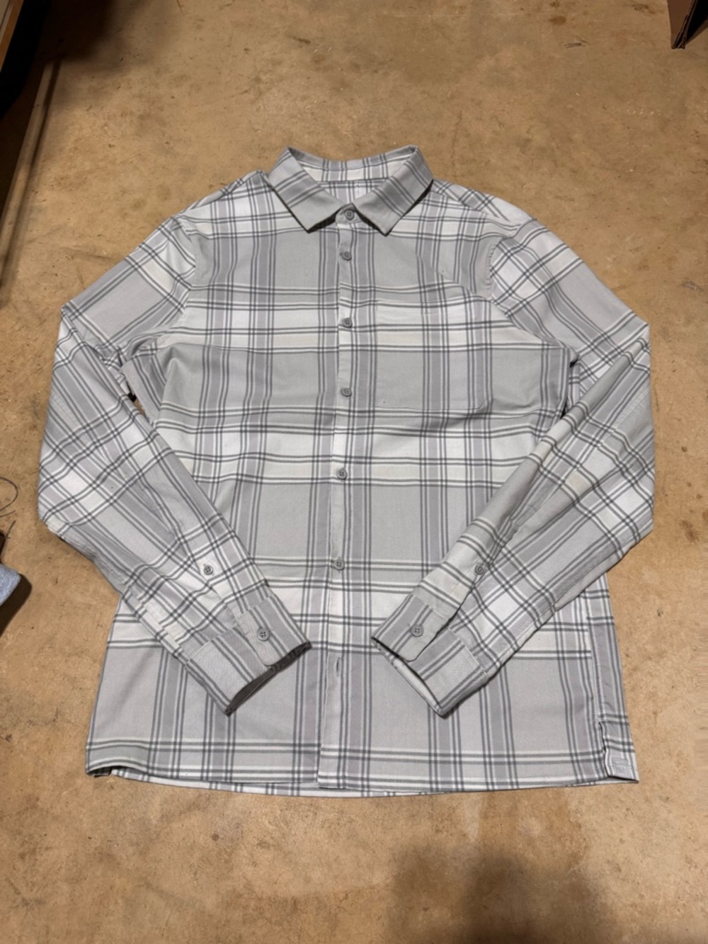 Lululemon Mason Peak Flannel Shirt Mens Medium Gray Plaid Long Sleeve Stretch
